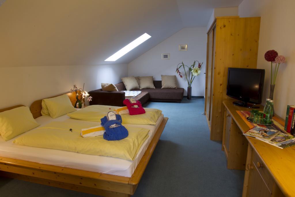 Kinder- Und Familienhotel Nockalm Innerkrems Exterior photo